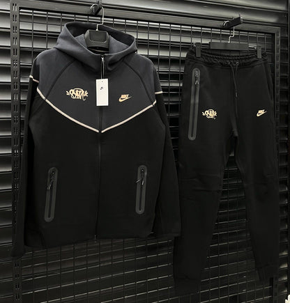 Nike x Syna TechFleece komplet