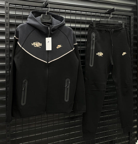 Nike x Syna TechFleece komplet