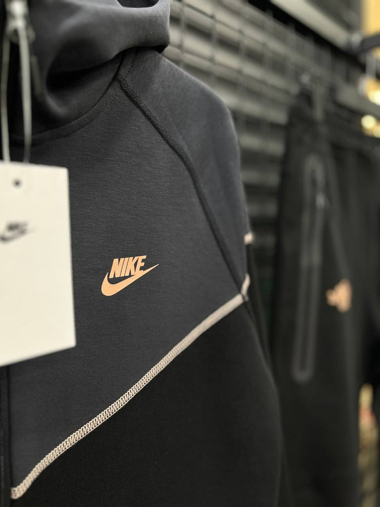 Nike x Syna TechFleece komplet