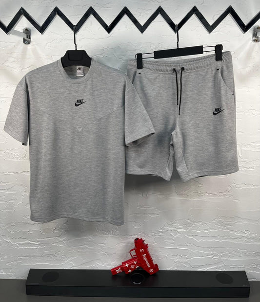 Nike Komplet Sivi